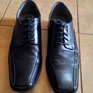 Worn once pair of Steve Madden size 13 mens shoes leather